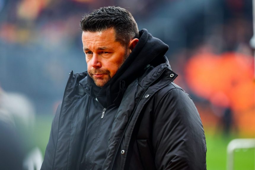 Pierre Sage is already congratulating PSG for Ligue 1 and the Champions League  