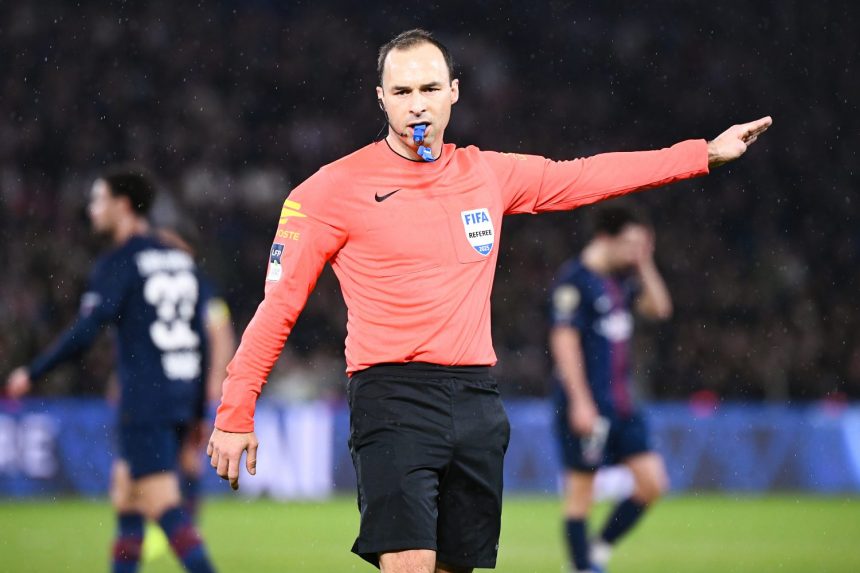 PSG vs Lyon - Referee for Matchday 30 Appointed  