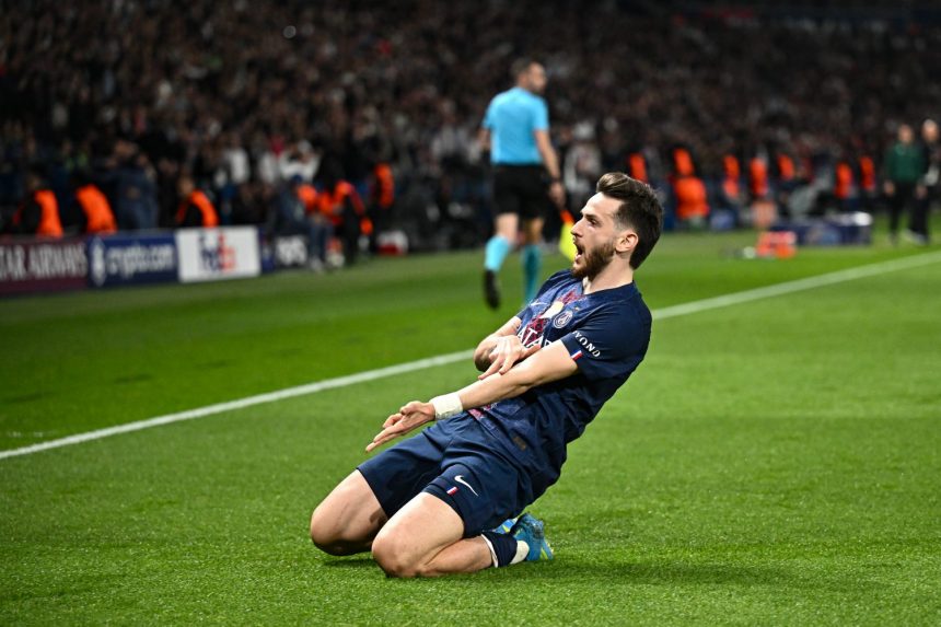 PSG vs Bayern Munich - Kvaratskhelia kicks off the clash and praises Luis Enrique.  