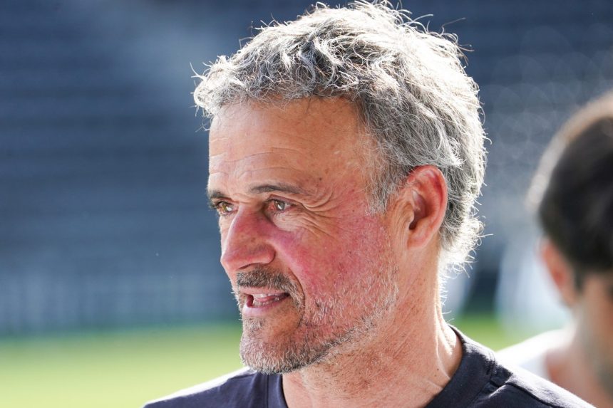 Angers vs PSG - Luis Enrique warns Bayern "all Parisians are ready"  