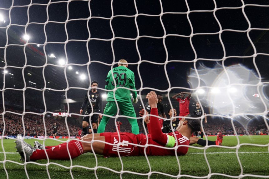 Champions League - The best saves this Tuesday  