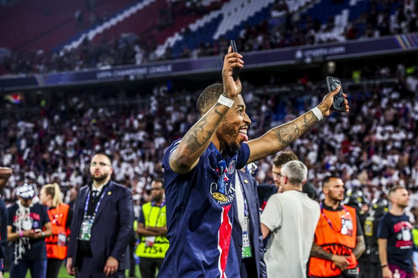 Kimpembe candidly reflects on his first professional contract at PSG  