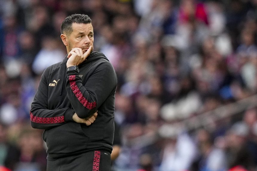 UNFP Trophies - The best Ligue 1 coach of 2025-2026 elected  