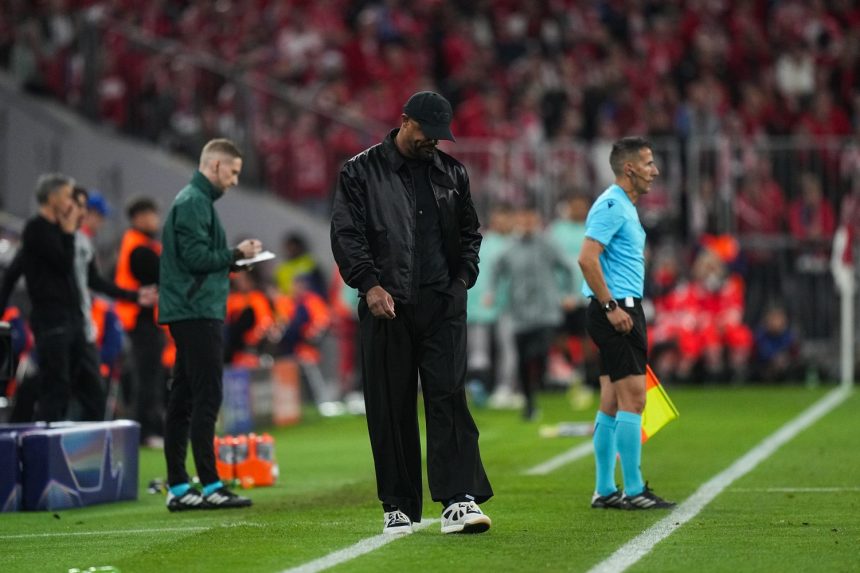 Bayern vs PSG - Kompany points out the refereeing  