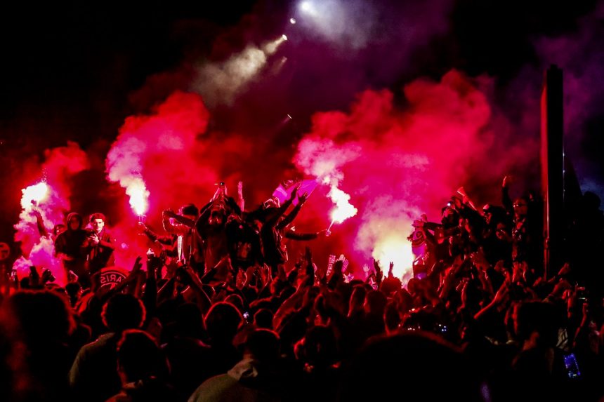 Bayern vs PSG - Clashes and injuries in Paris  