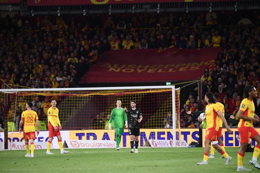 Lens vs PSG - The fans overwhelmingly voted the best Parisian player  