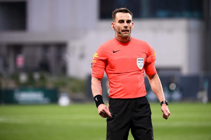 Paris FC vs PSG - A referee with little experience appointed for Matchday 34  