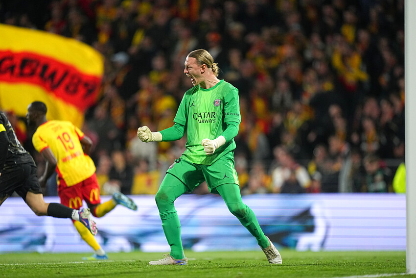 Lens vs PSG – Player ratings: Safonov outstanding, Barcola worrying  