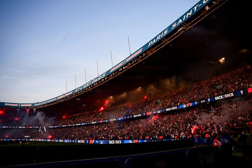 PSG vs Arsenal - Live celebrations in Paris  