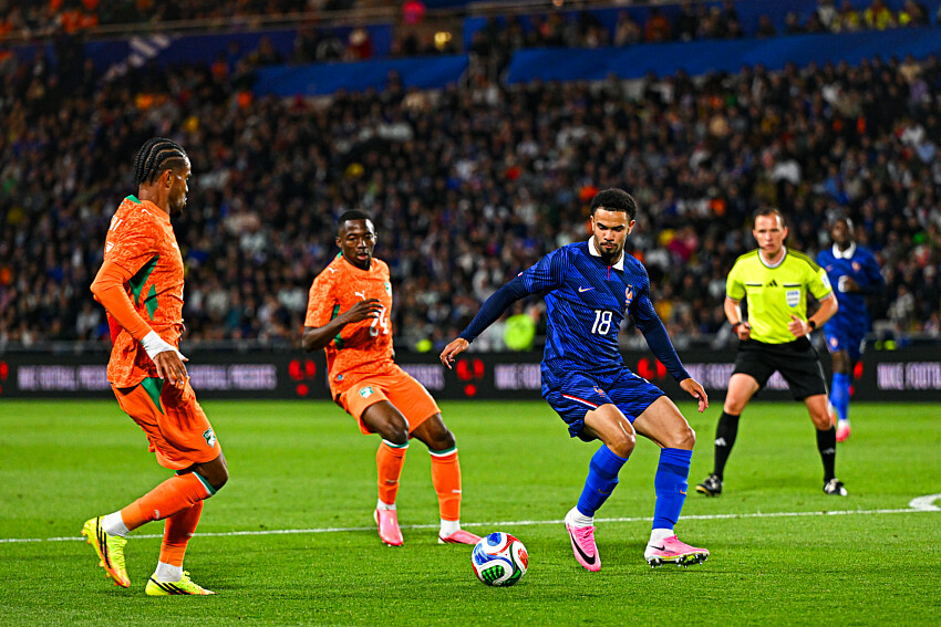Résumé vidéo France/Côte d'Ivoire (1-2), The Blues are messing up!  