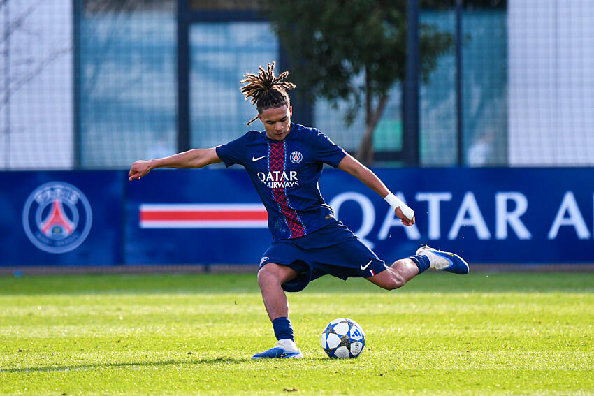 Official - A free transfer from PSG to sign with Guingamp  