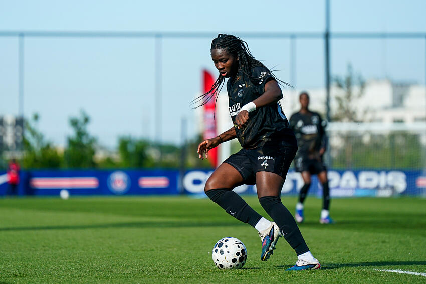 Official – PSG announces Ebayilin's contract extension!  