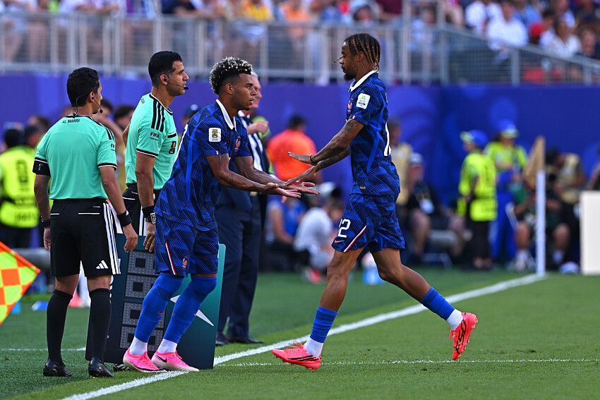 "Cheap shots": Barcola speaks his mind after Paraguay vs. France. "Cheap shots": Barcola speaks his mind after Paraguay vs. France.