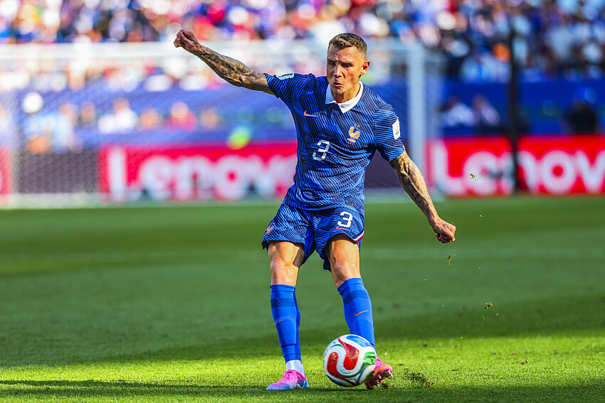Transfer news – It’s confirmed, Lucas Digne passed his medical examination before signing for PSG Transfer news – It’s confirmed, Lucas Digne passed his medical examination before signing for PSG