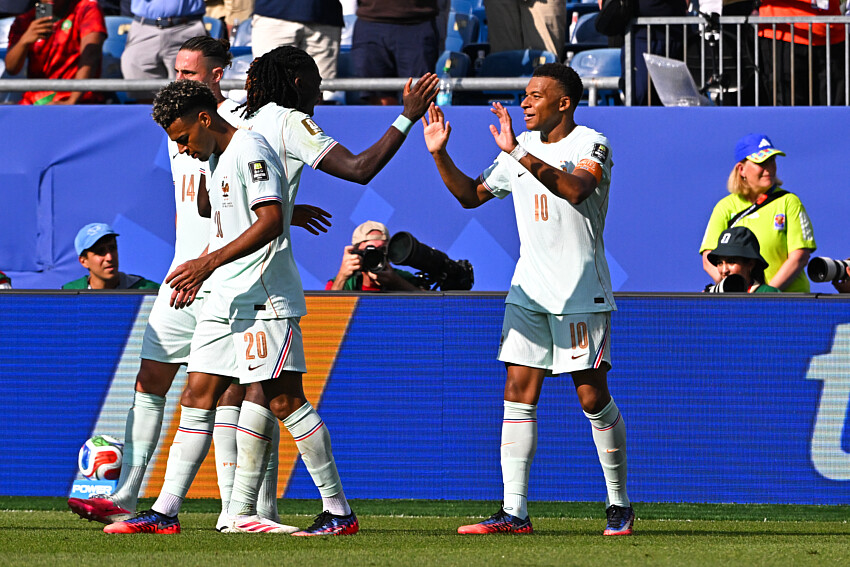 France vs. Morocco video highlights (2-0): Mbappé leads the way to the semi-final.  