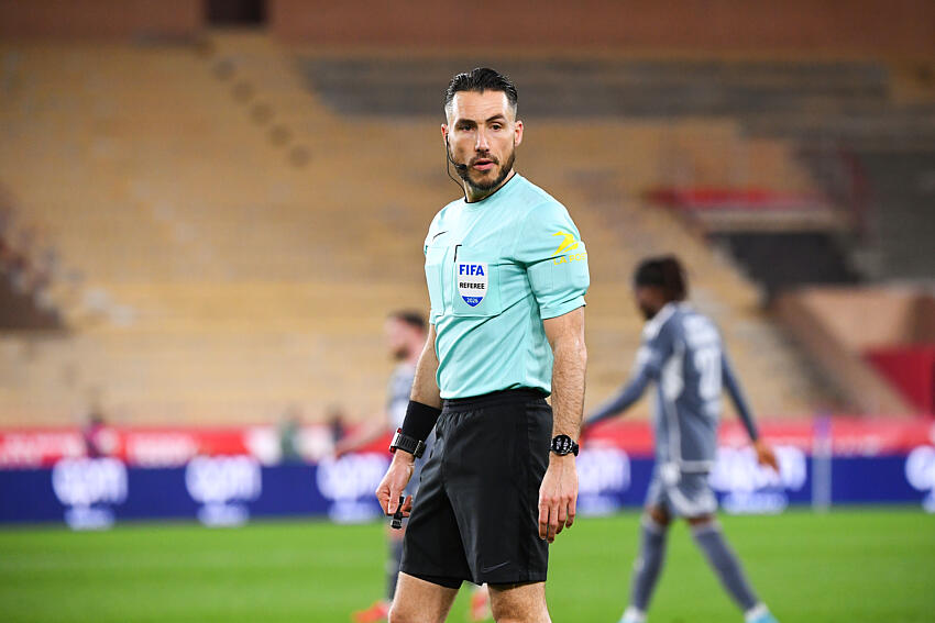 Lens vs. PSG – Trophée des Champions referee appointed; players will need to be on their best behavior.  