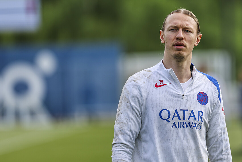 Safonov opens up about the tough restart at PSG  