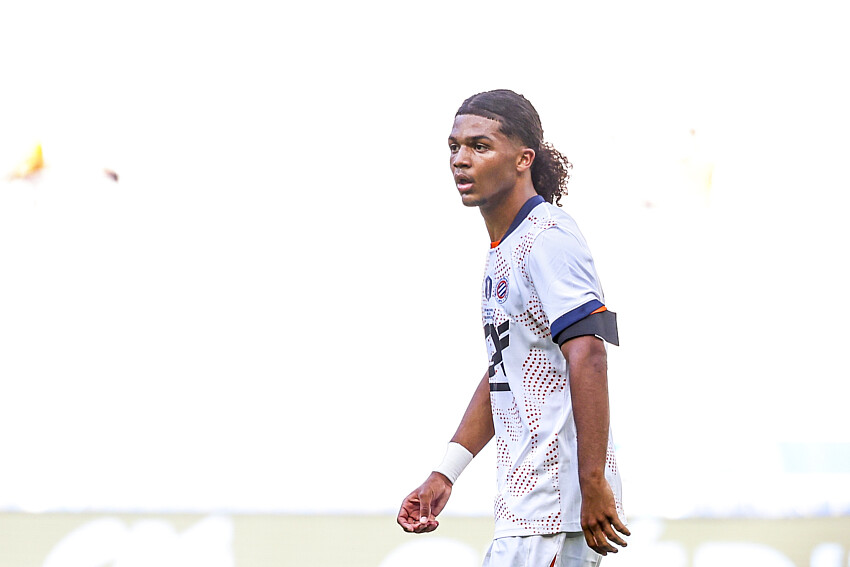 Transfer news – PSG ramps up offers for a top 16-year-old French prospect. Transfer news – PSG ramps up offers for a top 16-year-old French prospect.