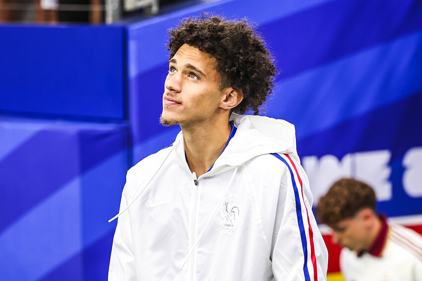 Akliouche opens up after signing with PSG.  