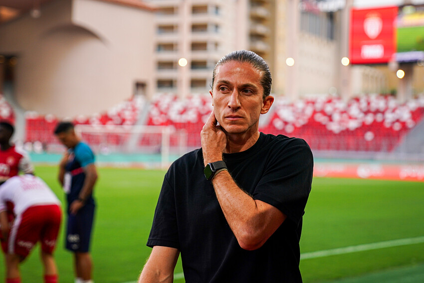 PSG vs. Monaco – Filipe Luis declares his love for Luis Enrique. PSG vs. Monaco – Filipe Luis declares his love for Luis Enrique.
