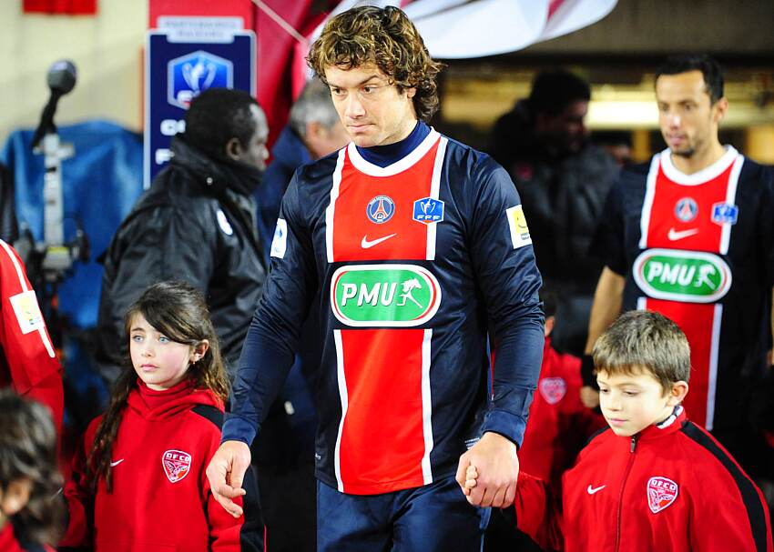 PSG – Lugano reveals what went on behind the scenes at the start of the QSI era. PSG – Lugano reveals what went on behind the scenes at the start of the QSI era.