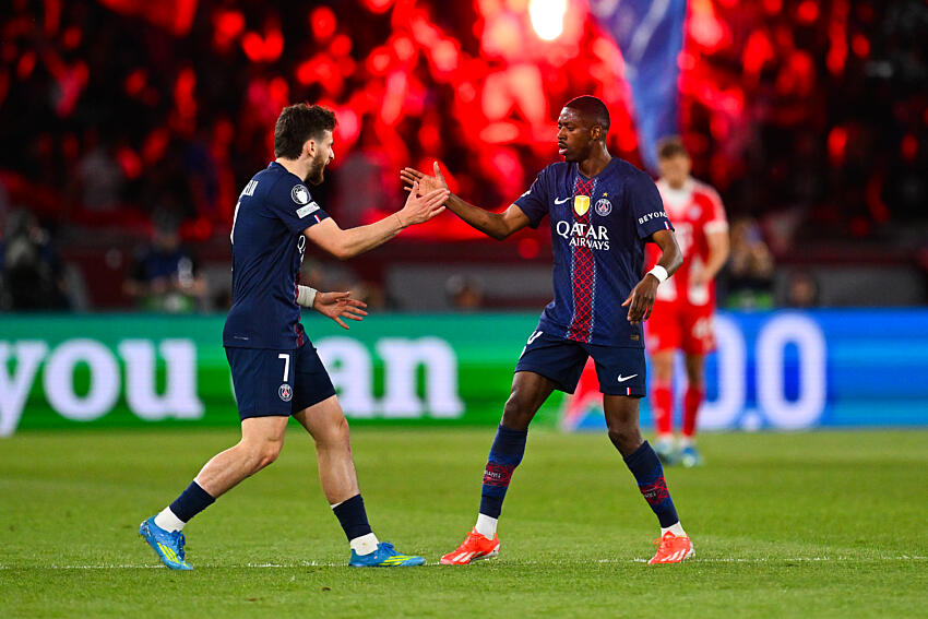 Dembélé tips Kvaratskhelia for the Ballon d'Or and targets "the real victory"  
