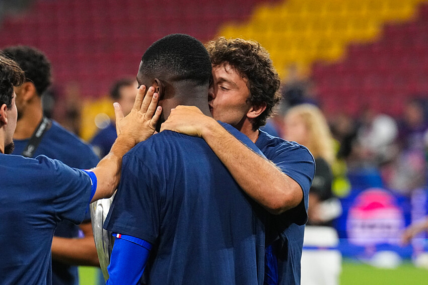João Neves arrives at the PSG Campus in a van: the reason commands respect.  
