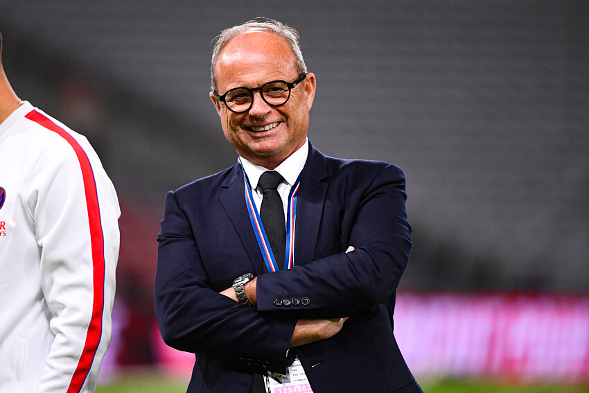 Luis Campos makes major announcements regarding his PSG. Luis Campos makes major announcements regarding his PSG.