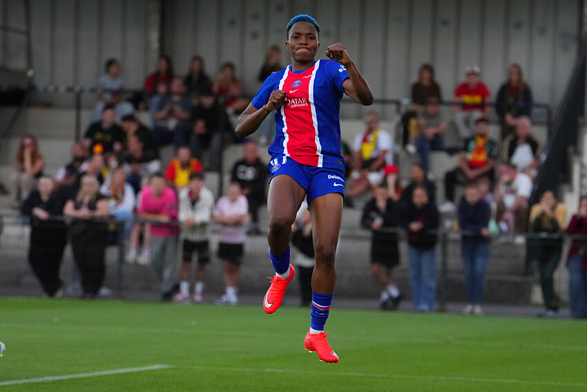 Video highlights: Lens vs. PSG (0–2) – Ajibade gets Paris off to a perfect start  