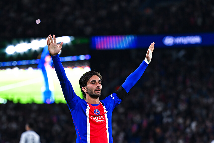 PSG vs. Slovan Bratislava – Torres on cloud nine after his hat-trick PSG vs. Slovan Bratislava – Torres on cloud nine after his hat-trick