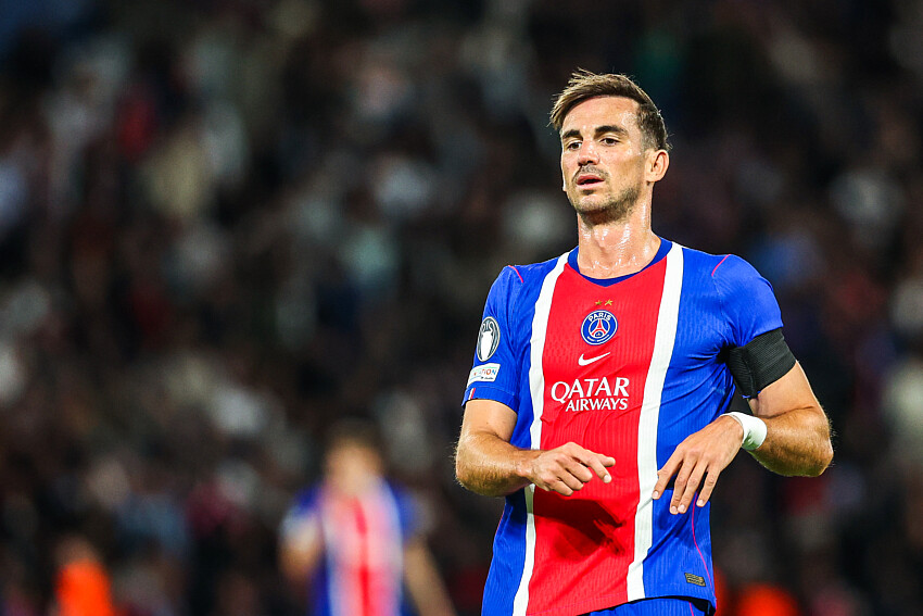 Ruiz announces his departure from PSG—and his destination—once again.  