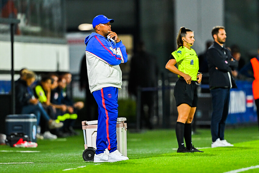 PSG vs. Strasbourg – Paulo César savors the victory PSG vs. Strasbourg – Paulo César savors the victory