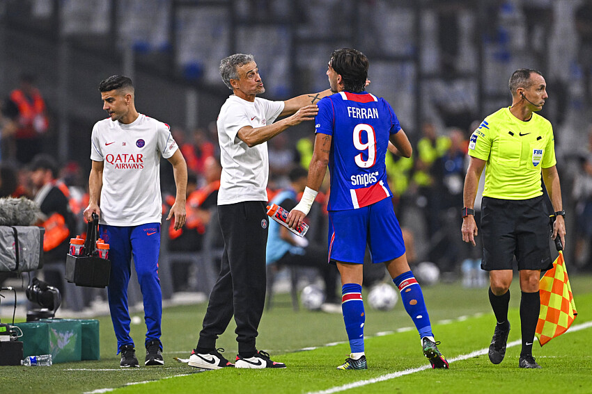 Ferran Torres feels very confident with Luis Enrique, "a father figure." Ferran Torres feels very confident with Luis Enrique, "a father figure."