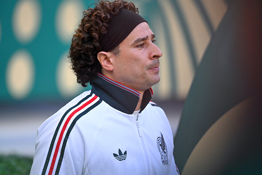 Ochoa looks back on his failed transfer to PSG  