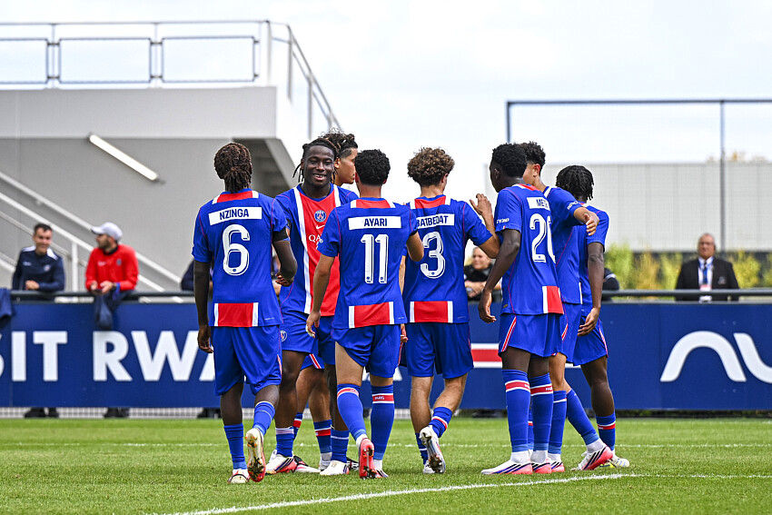Manchester City vs. PSG – The Paris Youth League squad  