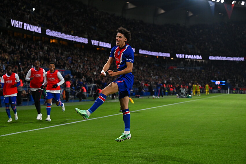 PSG vs. Le Mans – Akliouche savors his first goal and the victory. PSG vs. Le Mans – Akliouche savors his first goal and the victory.