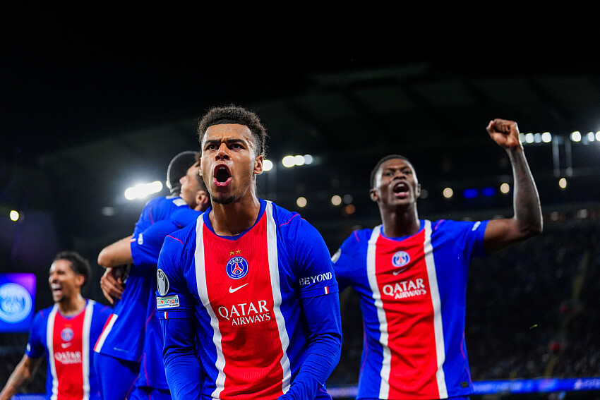 Manchester City vs. PSG (2-4) video highlights: absolute screamers in a wild match. Manchester City vs. PSG (2-4) video highlights: absolute screamers in a wild match.