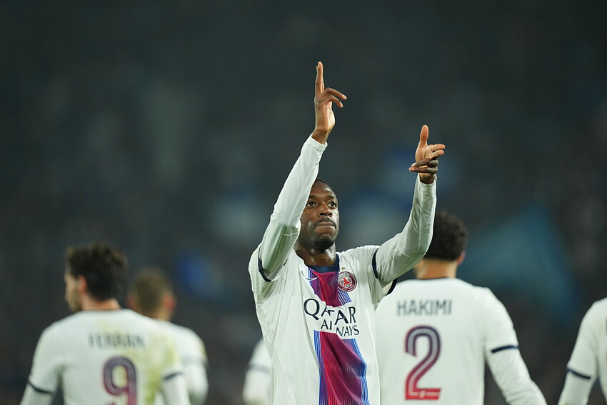 Strasbourg vs. PSG (1-3) video highlights: Dembélé and Zabarnyi save Paris  